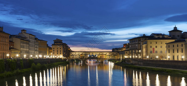 PonteVecchio意大利托斯卡纳州佛罗伦萨市中城黄昏图片