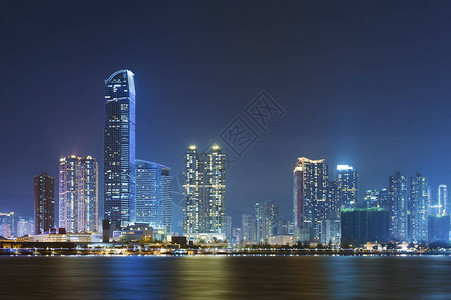 夜晚的香港海港图片