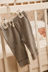 婴儿条纹运动裤图片