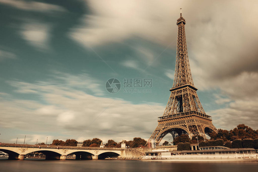 法国巴黎的塞纳河图片