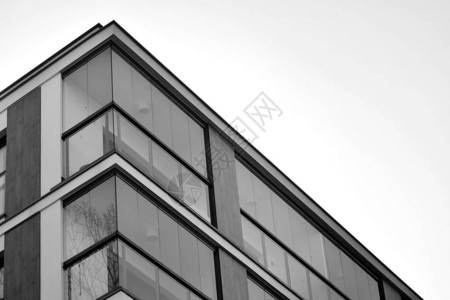 现代欧洲住宅公寓楼黑白两图片