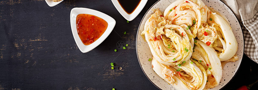 泡菜白韩国传统食品发酵食品素食概念图片