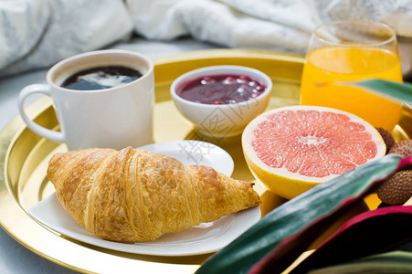 经典法式床上早餐图片