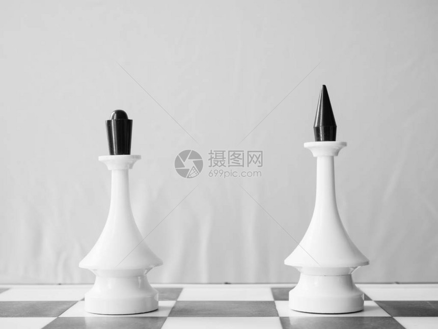 白象棋王后和国王分开夫妇离婚或距图片