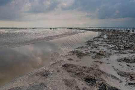 土地与大海接壤的地方高清图片