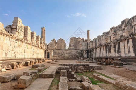 土耳其艾登省Dydim的阿波罗寺庙历史废墟图片