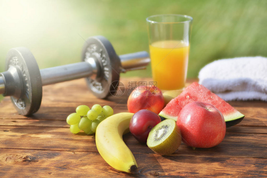 运动健康的水果早餐图片