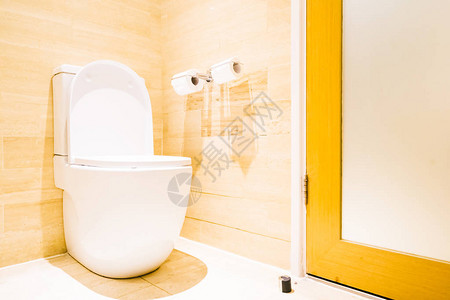 美丽的奢华豪的白色马桶座椅和厕所室图片