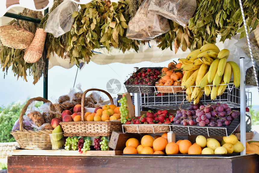 热带欧洲农民市场水果生产多样化组织图片