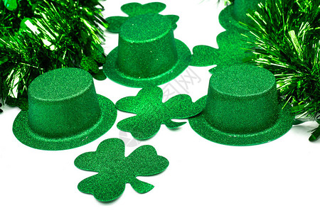圣帕特里克日庆祝活动公告或背景的节日绿色装饰图片
