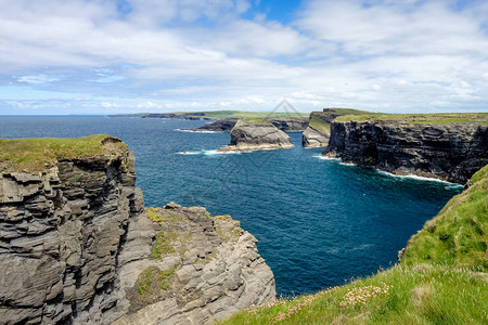 爱尔兰克莱尔郡的基尔悬崖爱尔兰西克莱尔半岛野生大西洋路上著名图片