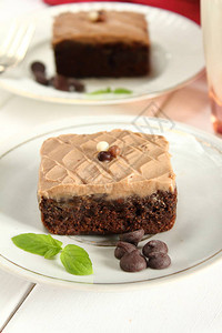 巧克力面包店风格的蛋糕布朗尼图片