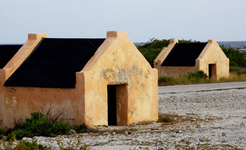 博内尔岛上的奴隶小屋遗址图片
