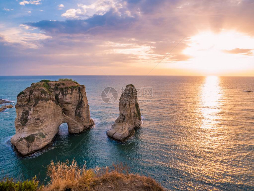 黎巴嫩贝鲁特鸽子岩石Raouch图片