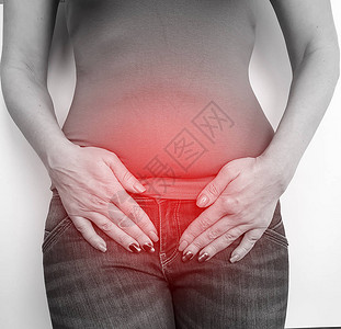 女人腹痛症状膀胱炎图片