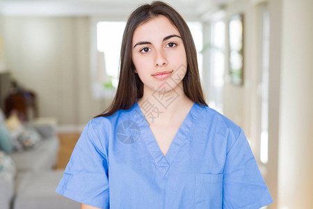 诊所的年轻美人护士图片
