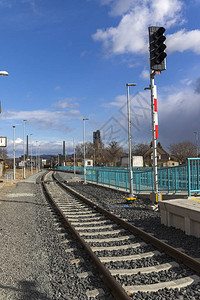 火车站通往火车站图片