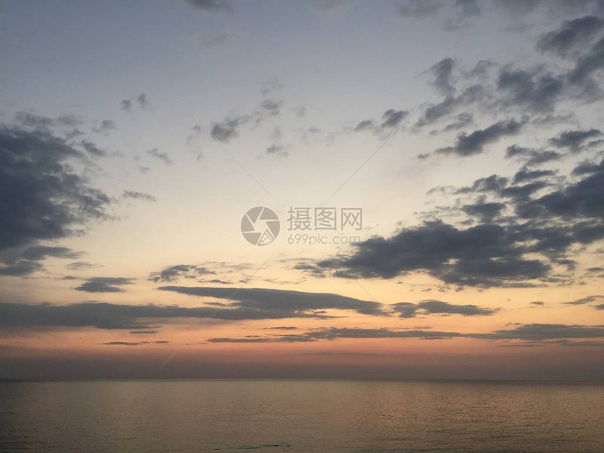 海景日落美丽的夜图片