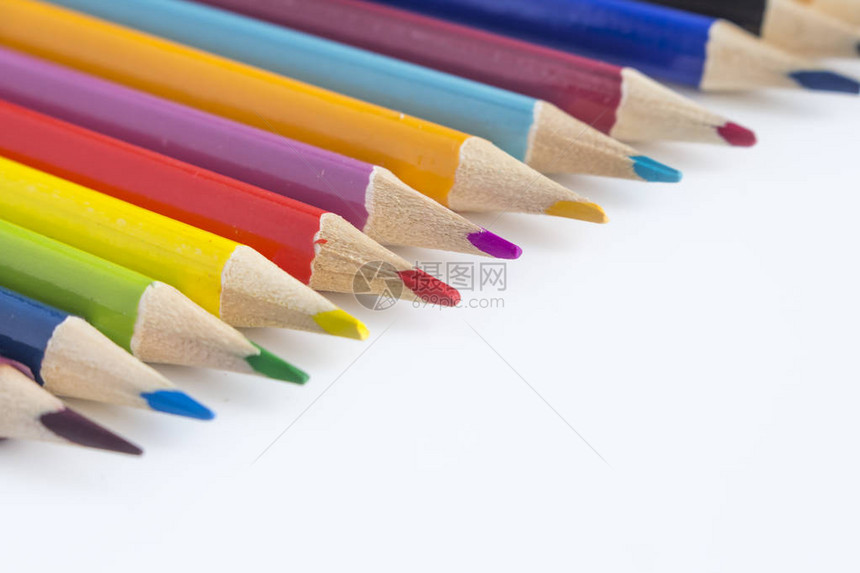 彩色铅笔带有阴影的白色背景图片