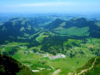 Schwaegalp山口或DerSchwaegalppass瑞图片