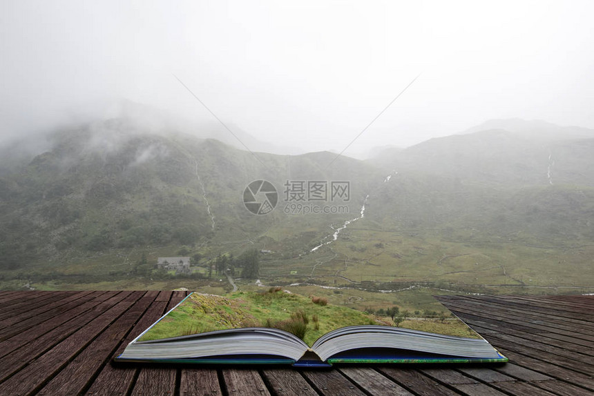 秋天暴雨及恶劣天气后图片