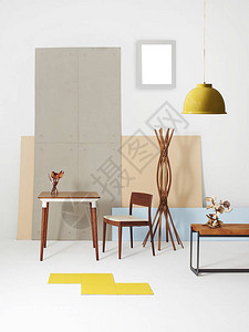现代室内蓝色地毯和木制椅子配有木墙装图片