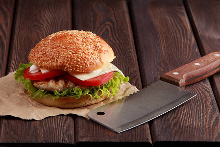 美味的烤肉家做汉堡牛肉番茄芝士图片