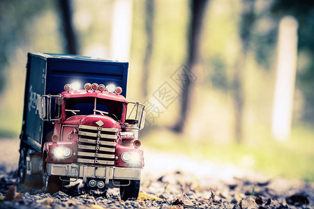 实景卡车模型背景图片