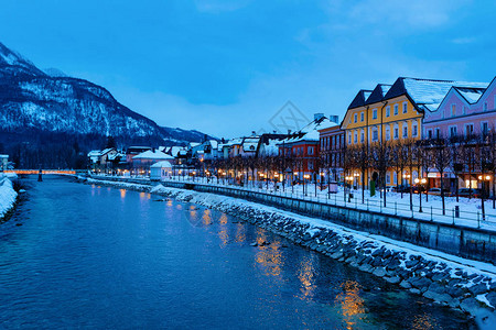 温泉和滑雪胜地巴德伊舍镇在奥地利图片