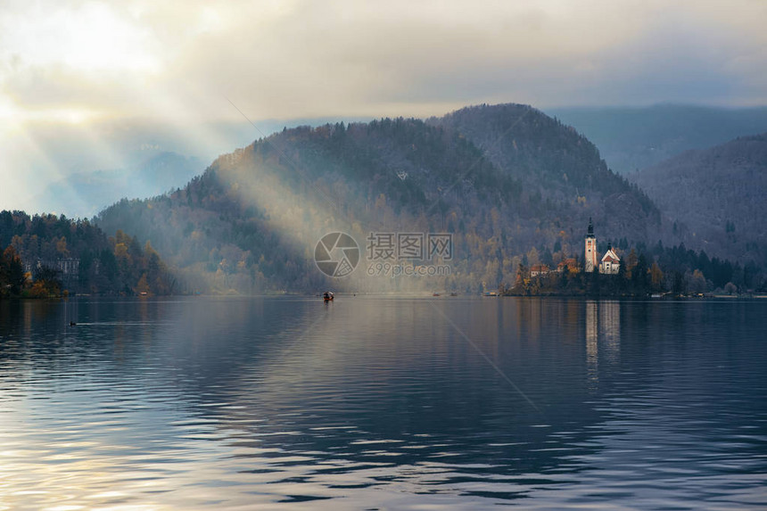 斯洛文尼亚日落布莱德湖美丽的景图片