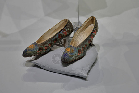 20世纪初的女鞋艺人RetroArttoDeco从2图片