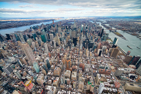 从纽约市的直升机上图片