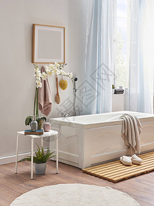 现代浴室和浴缸图片