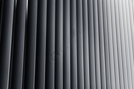 灰色阴影梯度条纹为背景的窗图片