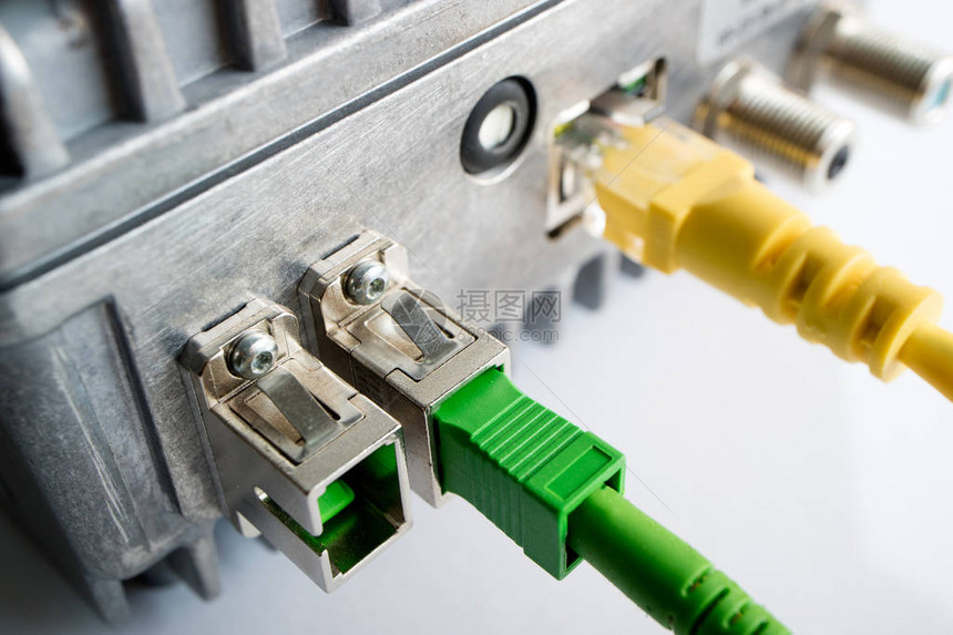 光学接收器互联网服务供应商和你的设备中包括的绿色和黄色电图片