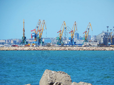 哈萨克斯坦Aktau海港背景图片