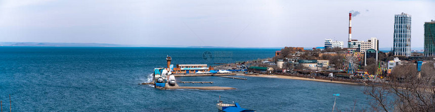 观测甲板上海景和海参沃斯图片