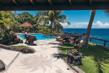 没有人的热带游泳池梦幻岛巴厘岛印度图片
