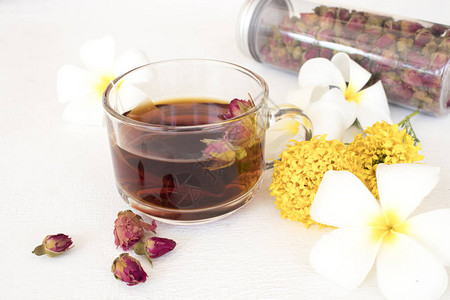 香草健康饮用热玫瑰茶图片