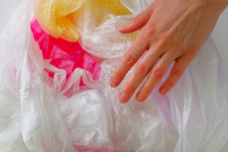 塑料袋将被回收生态环境保护没有图片