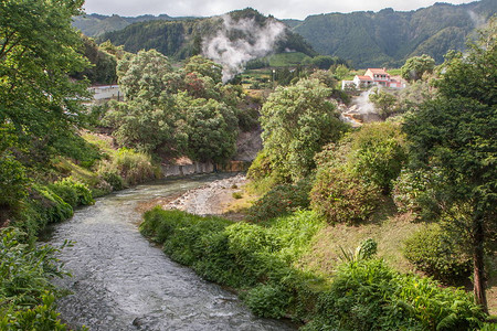 从火山源头看村庄的风景弗纳斯图片