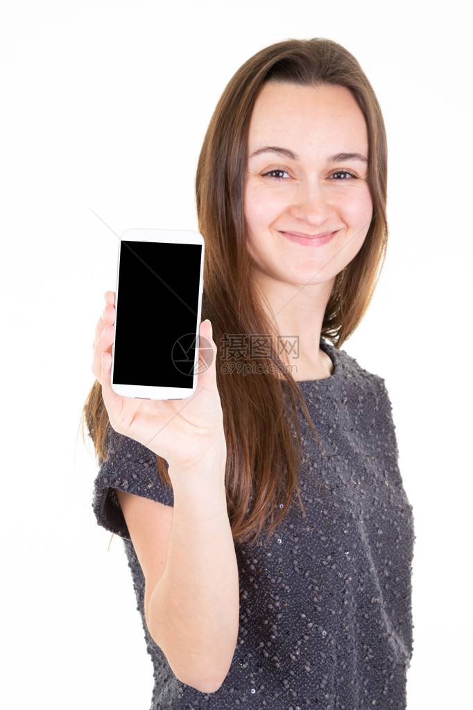 展示空白智能手机屏幕手机的年轻女青年图片