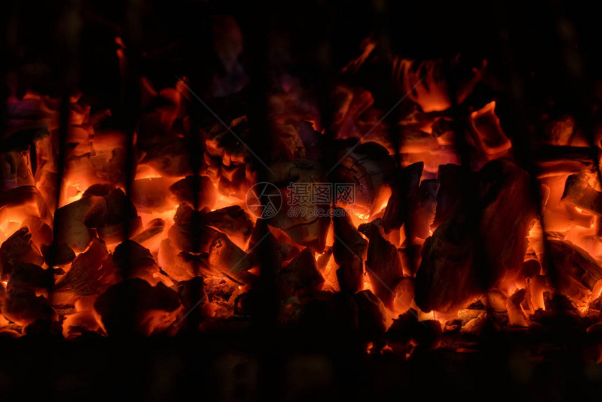 热空木炭BBQ烧烤炉配有燃图片