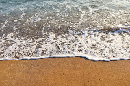 沙滩和海浪的背景图像图片