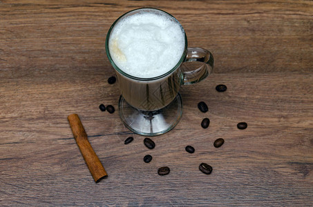 咖啡和牛奶热饮图片