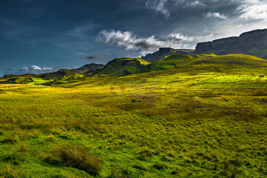 苏格兰斯凯岛上斯托尔形成的老人风图片