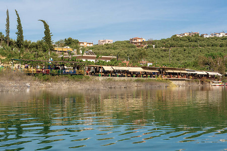 Kournas村从希腊克里特岛Kou图片
