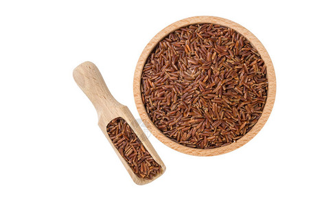 木碗里的红米和孤立的白色背景上的勺子营养生物天然食品图片