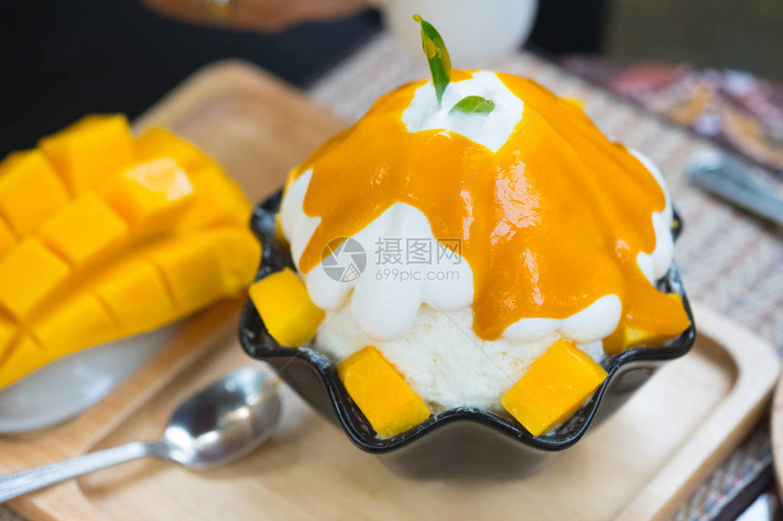 芒果冰淇淋韩国甜点图片