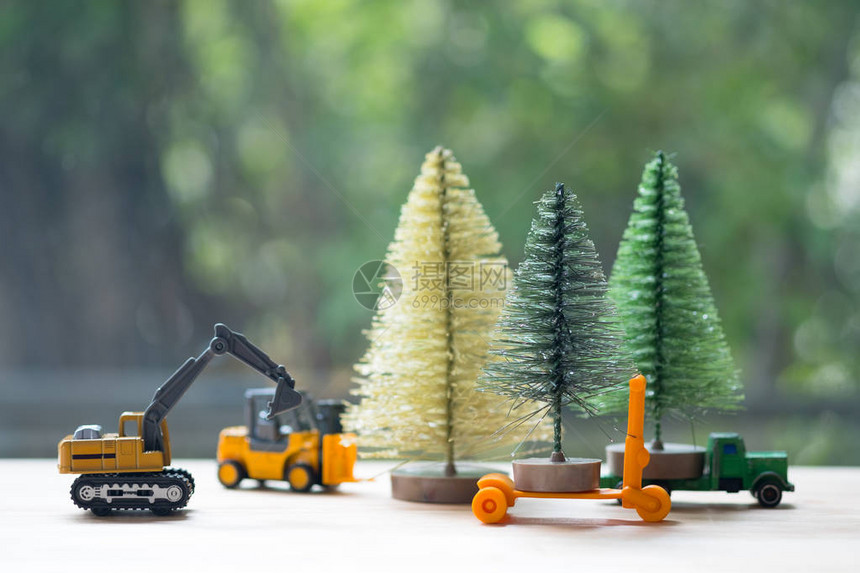 挖掘机玩具模型在季末图片